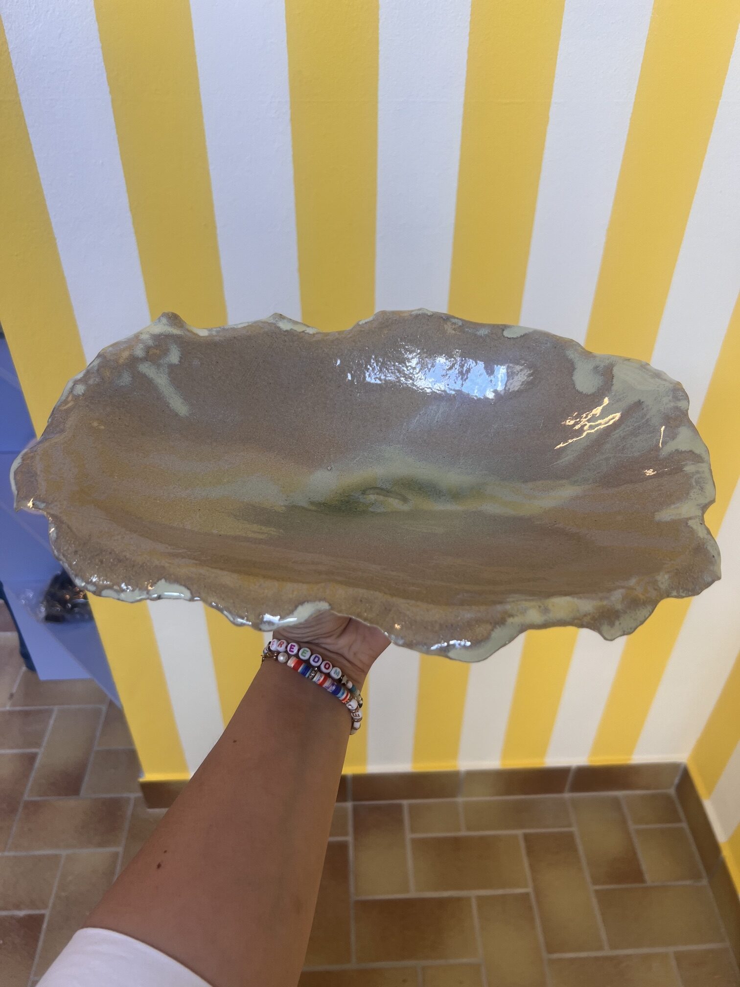 Fertige glasierte Belly Bowl von au&szlig;en &mdash; Atelier SiSu Marburg